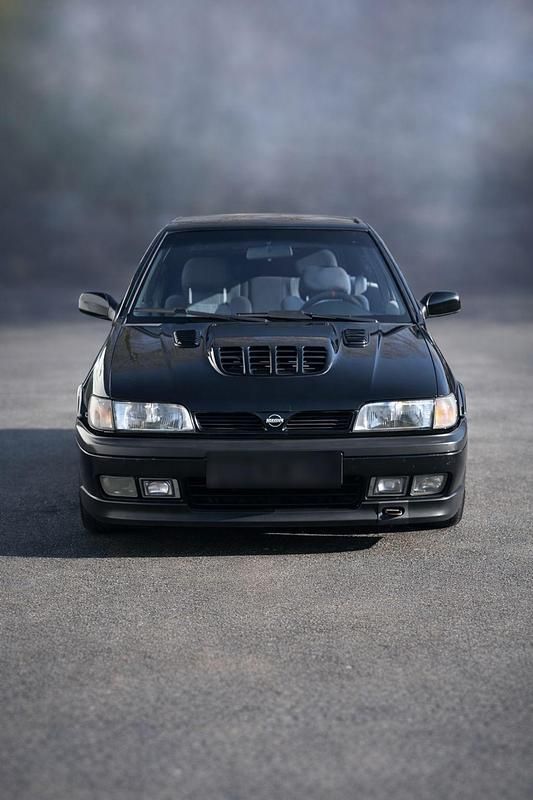 Gebraucht Nissan Sunny 147 PS (108 kW) 1990 Schwarz Kleinwagen