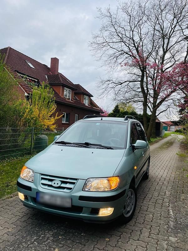 Second-hand Hyundai Matrix 103 CP (75 kW) 2005 Verde Monovolum