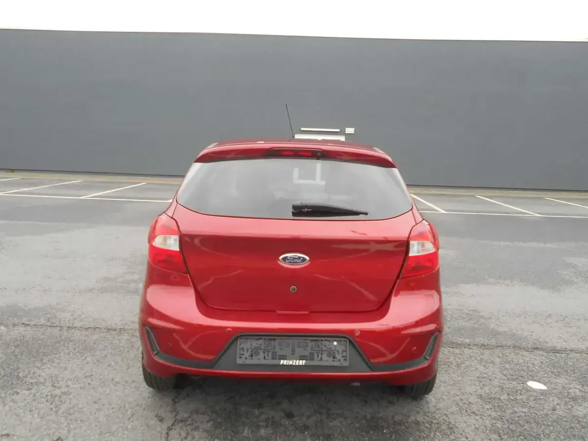 Gebraucht Ford Ka 86 PS (63 kW) 2019 Rubyrot (metallic) Limousine