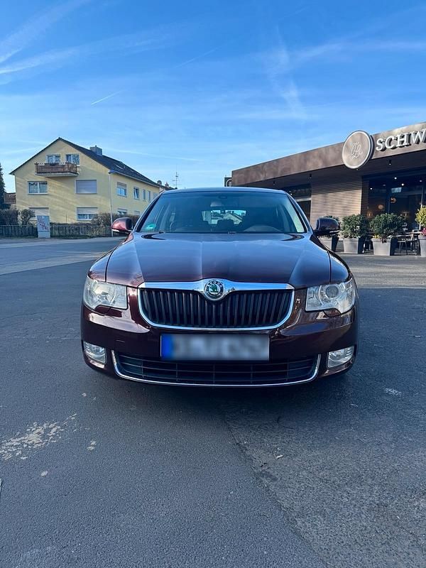 Gebraucht Skoda Superb 160 PS (117 kW) 2008 Violet Limousine