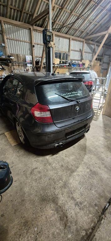 Gebraucht BMW 120 163 PS (119 kW) 2004 Schwarz Kleinwagen