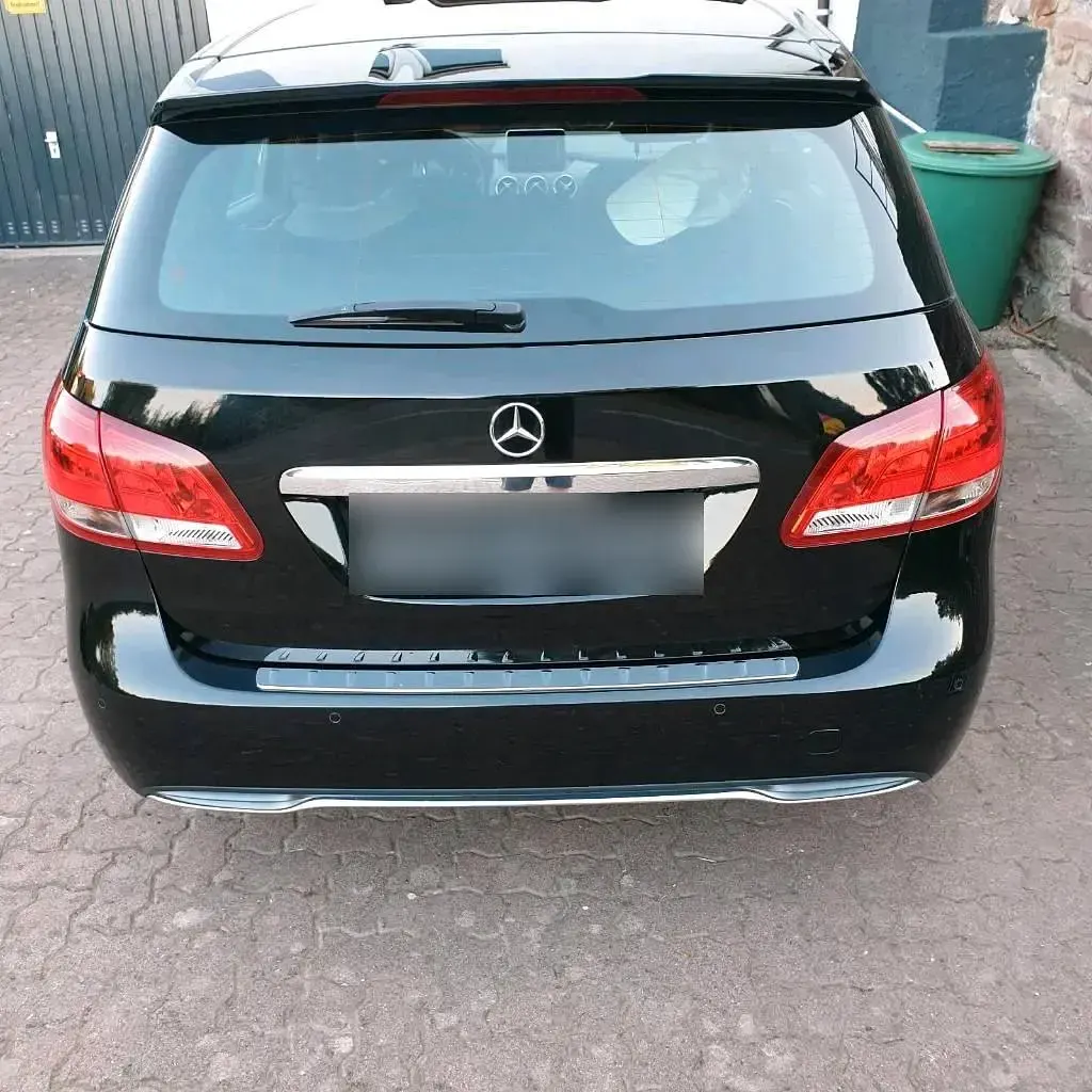 Gebraucht Mercedes B160 95 PS (69 kW) 2018 Schwarz Kleinwagen