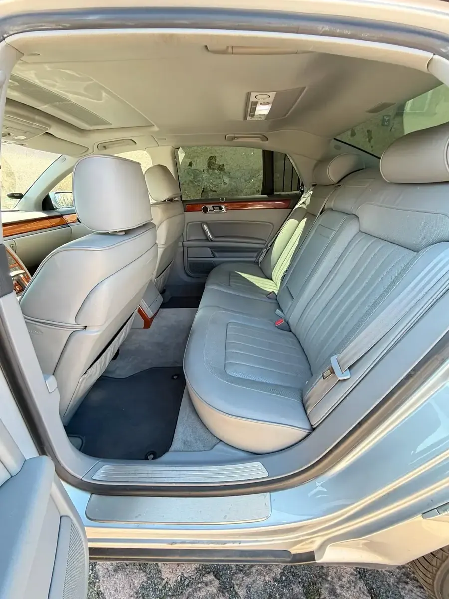 Usata VW Phaeton 224 CV (164 kW) 2007 Argento Berlina