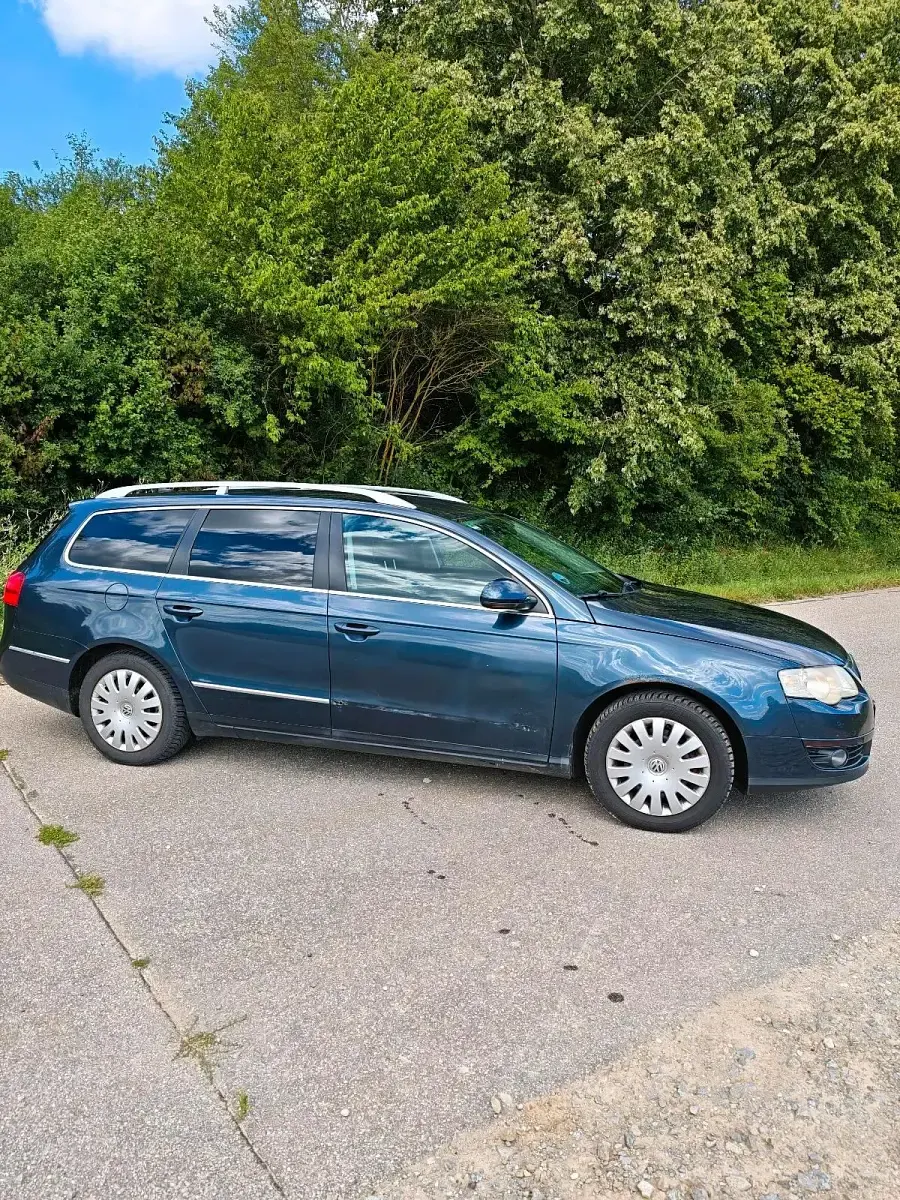 Gebraucht VW Passat 105 PS (77 kW) 2007 Blau Kombi