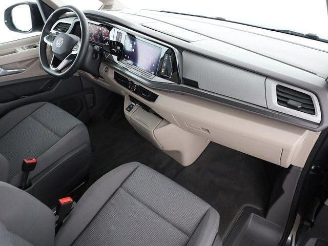 Gebraucht VW Multivan 175 PS (128 kW) 2025 Grau Van