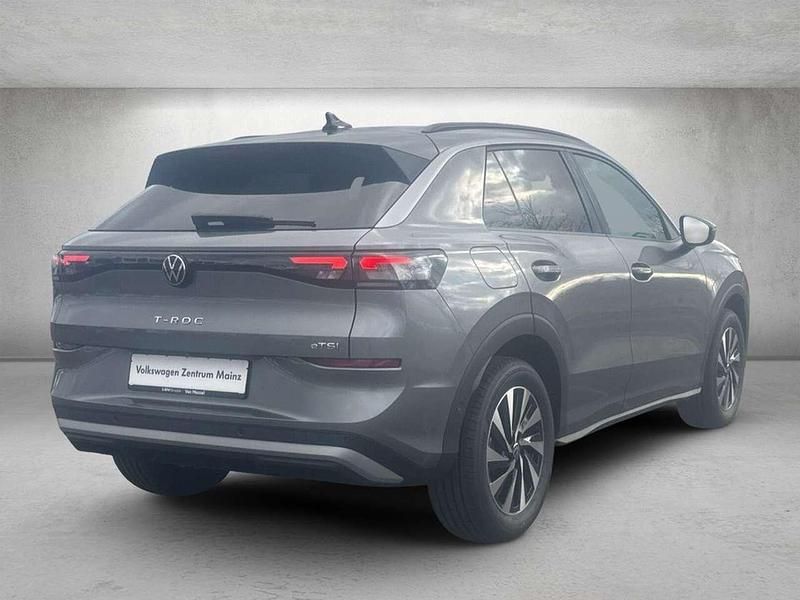 Neu VW T-Roc 150 PS (110 kW) 2026 Wolf grey metallic SUV