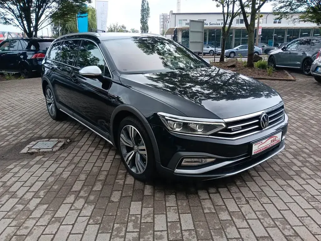 Gebraucht VW Passat Alltrack 200 PS (147 kW) 2021 Deep black Kombi