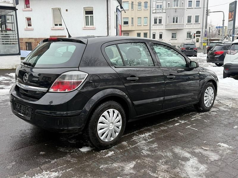 Gebraucht Opel Astra 90 PS (66 kW) 2009 Schwarz Kleinwagen
