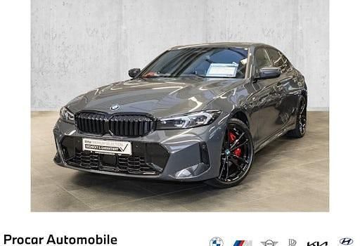 Grau Gebraucht 2024 BMW 330 M Sport Limousine | 49.490 € (Etwas zu teuer) - Bild 1/4