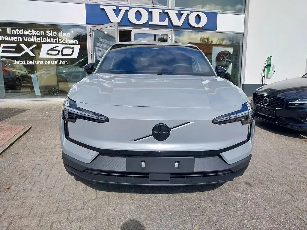 Neu Volvo EX30 Plus 200 kW (272 PS) 2026 Grau SUV