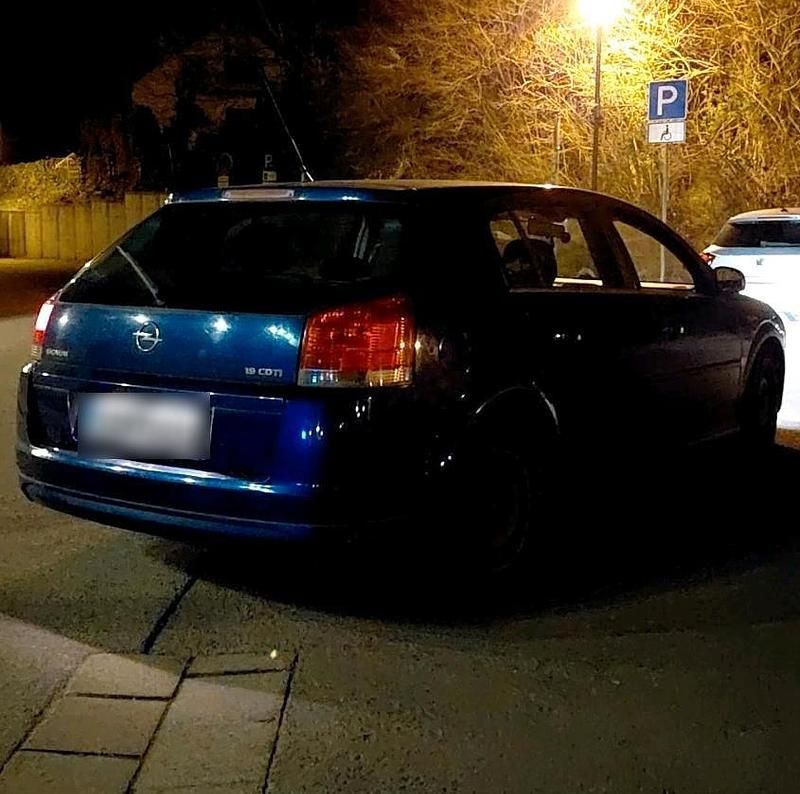 Gebraucht Opel Signum 150 PS (110 kW) 2008 Blau Kleinwagen