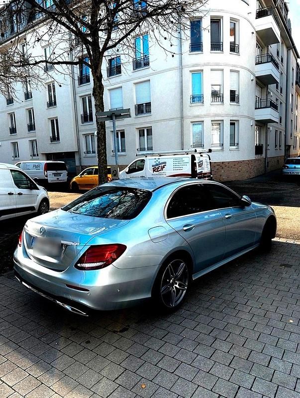 Gebraucht Mercedes E200 150 PS (110 kW) 2019 Andere farben Limousine