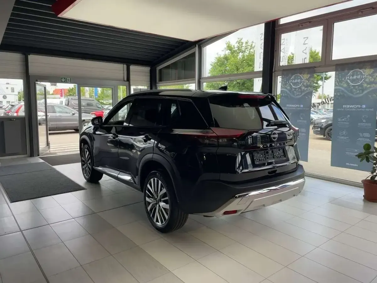 Neu Nissan X-Trail Tekna+ 163 PS (119 kW) 2026 Black pearl (m) SUV