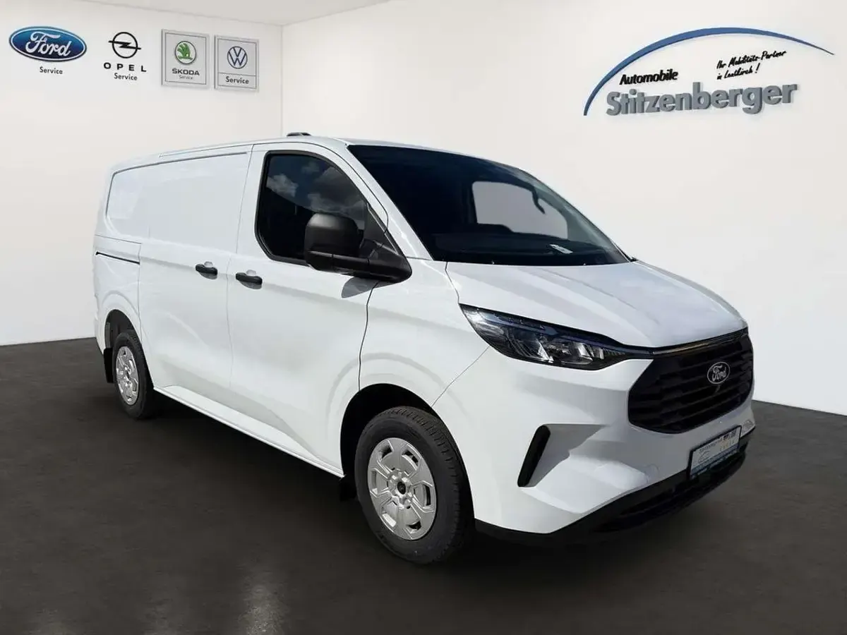 Neu Ford Transit Custom Trend 136 PS (100 kW) 2026 Frostweiß Limousine