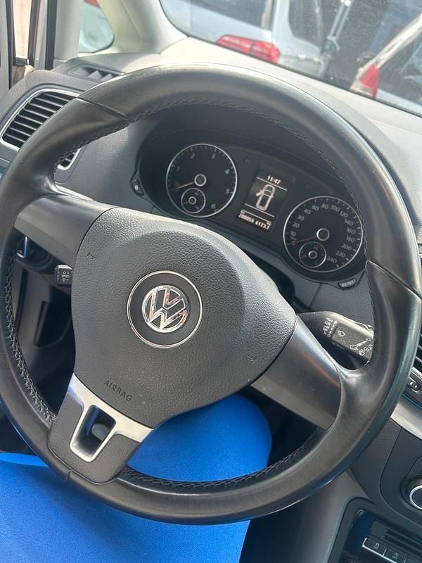 Second-hand VW Sharan 170 CP (125 kW) 2010 Alb Monovolum