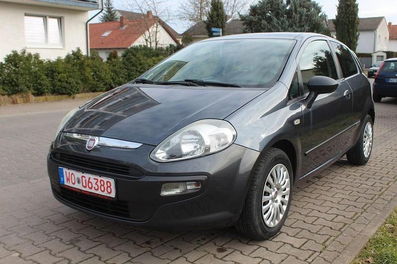 Gebraucht Fiat Punto Evo Active 77 PS (56 kW) 2009 Grau Kleinwagen