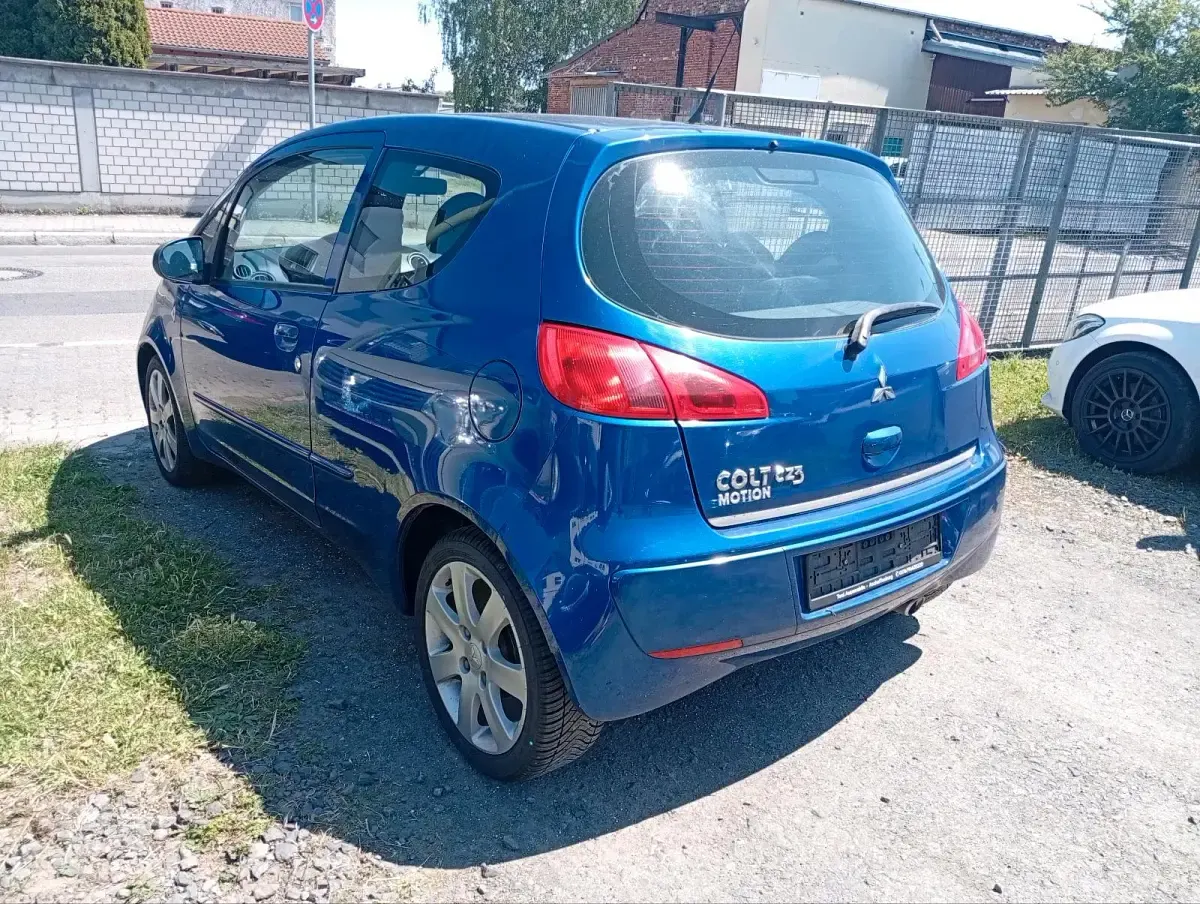 Gebraucht Mitsubishi Colt 95 PS (69 kW) 2006 Blau Kleinwagen