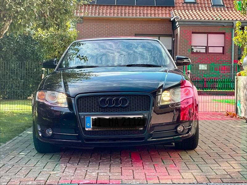 Braun Gebraucht 2006 Audi A4 Cabriolet Cabrio | 9.999 € (Etwas zu teuer) - Bild 1/4