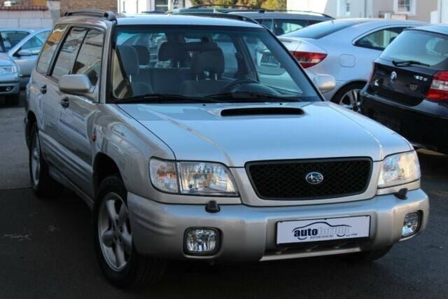 Gebraucht Subaru Forester 170 PS (125 kW) 2000 Silber metallic SUV