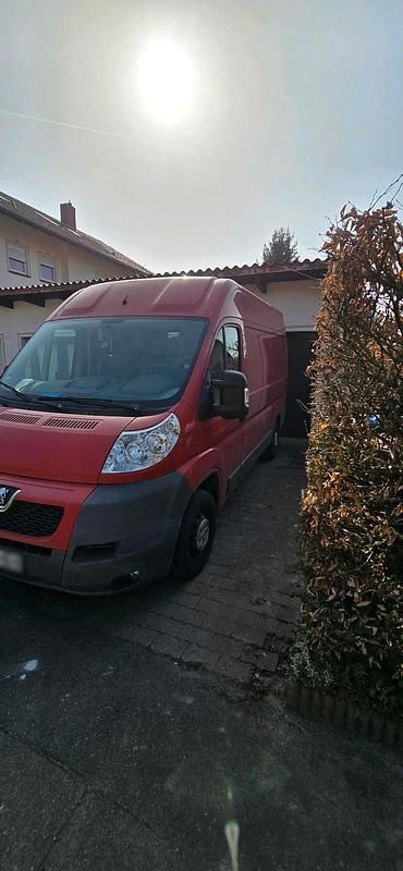 Gebraucht Peugeot Boxer 125 PS (91 kW) 2010 Rot Van