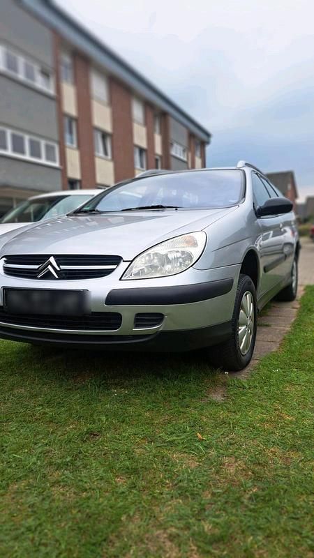 Grau Gebraucht 2002 Citroën C5 Kombi | 1.850 € (Fairer Preis) - Bild 1/4