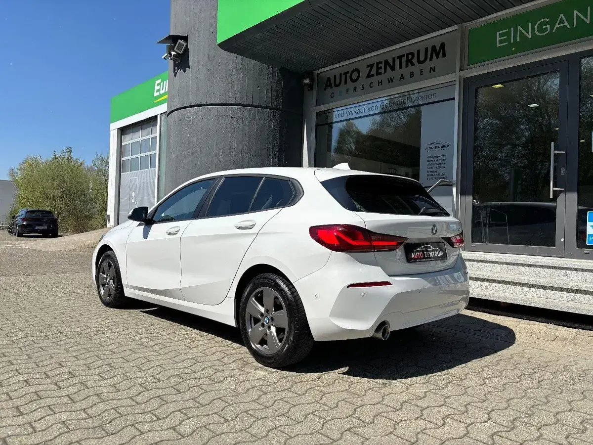 Gebraucht BMW 118 136 PS (100 kW) 2022 Weiß Limousine