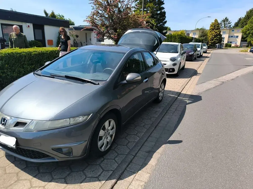 Gebraucht Honda Civic 99 PS (72 kW) 2010 Grau Limousine