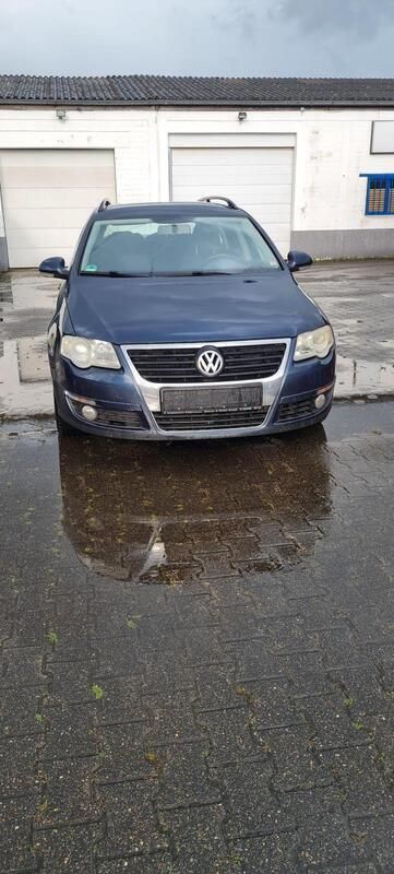 Blau Gebraucht 2008 VW Passat Kombi | 1.200 € (Superpreis) - Bild 1/4