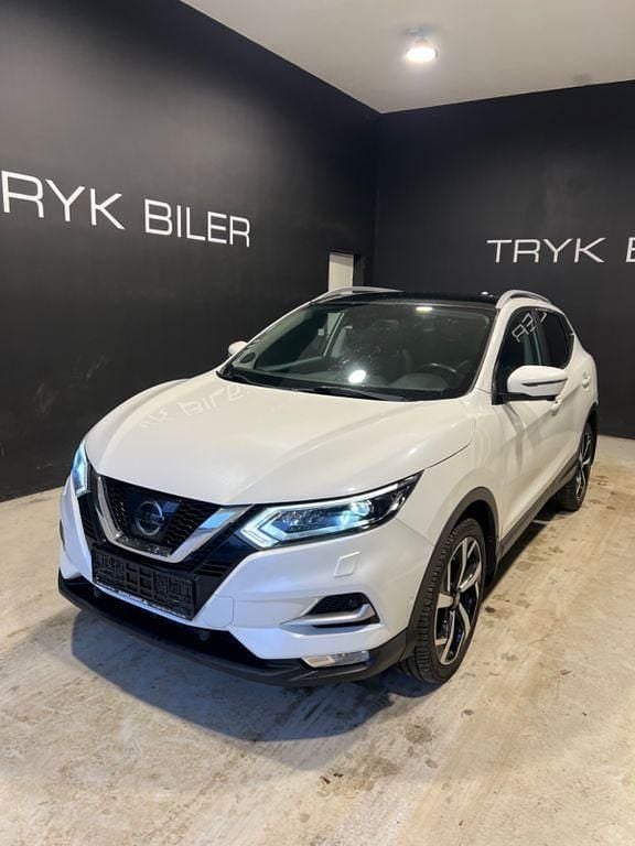Weiß Gebraucht 2017 Nissan Qashqai Tekna SUV | 10.500 € (Superpreis) - Bild 1/4