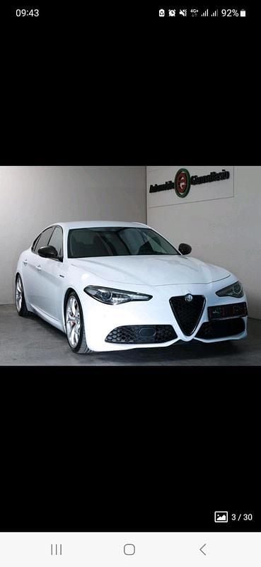 Weiß Gebraucht 2016 Alfa Romeo Giulia Veloce Limousine | 25.000 € - Bild 1/4