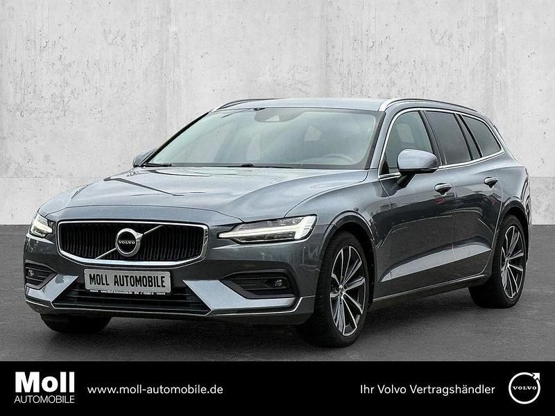 Osmium grey metallic / metalli Gebraucht 2020 Volvo V60 Momentum Kombi | 24.980 € (Superpreis) - Bild 1/4
