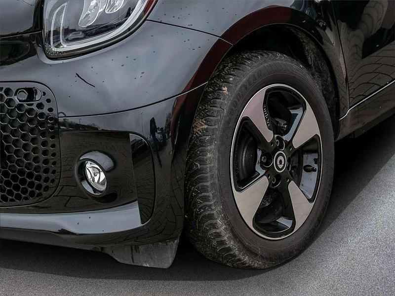 Gebraucht Smart ForTwo Coupé Exclusive 60 kW (82 PS) 2023 Schwarz Kleinwagen