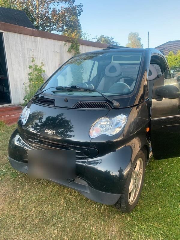 Schwarz Gebraucht 2003 Smart ForTwo Cabrio Cabrio | 2.000 € - Bild 1/4