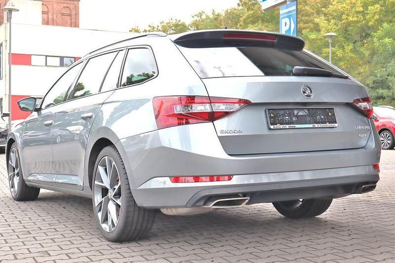 Gebraucht Skoda Superb SportLine 280 PS (205 kW) 2018 Grau Kombi