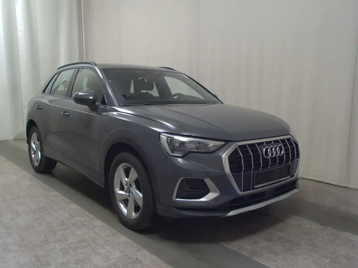 Gebraucht Audi Q3 Advanced 150 PS (110 kW) 2023 Grau SUV