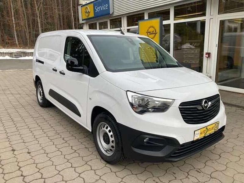 Gebraucht Opel Combo Basis 100 kW (136 PS) 2024 Weiss Limousine