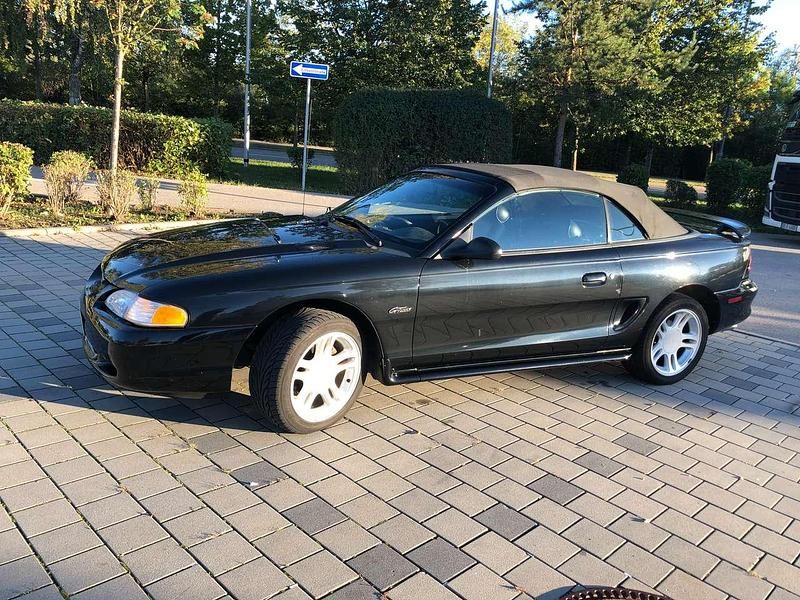 Gebraucht Ford Mustang GT 218 PS (160 kW) 1996 Schwarz Cabrio