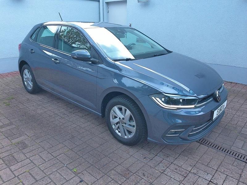 Gebraucht VW Polo Style 95 PS (69 kW) 2022 Grau Limousine