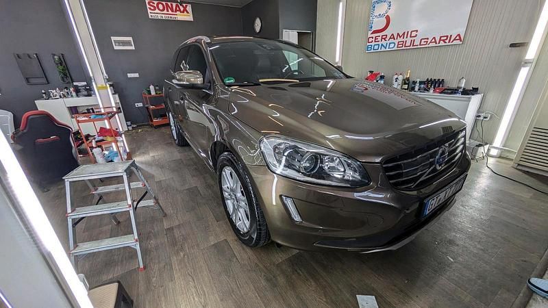 Braun Gebraucht 2015 Volvo XC60 SUV | 25.500 € - Bild 1/4