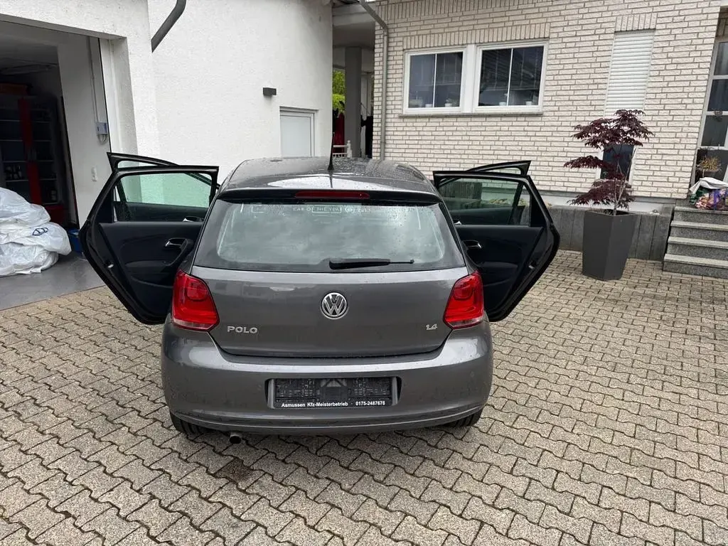 Gebraucht VW Polo 86 PS (63 kW) 2010 Grau Kleinwagen