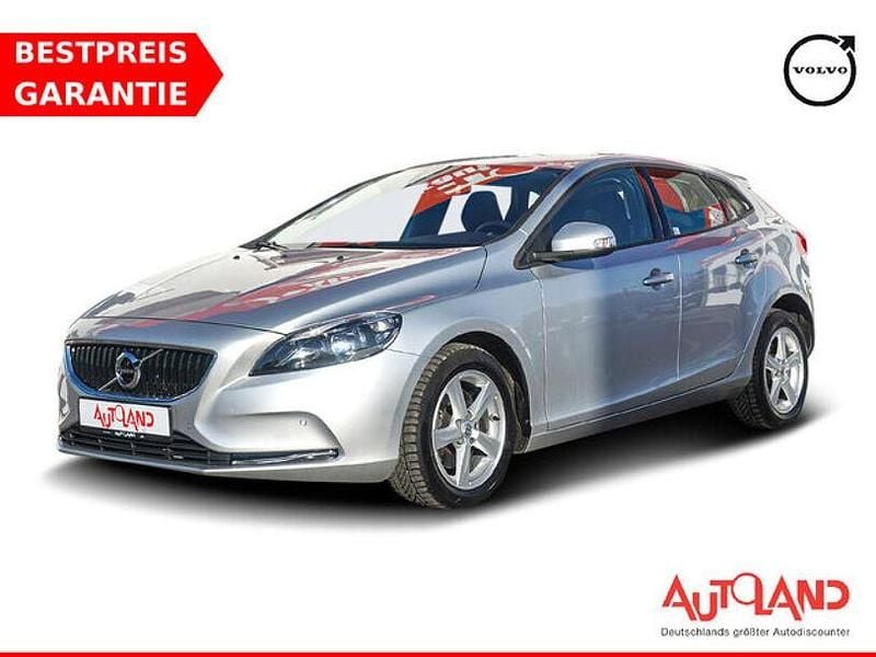 Gebraucht Volvo V40 Kinetic 122 PS (89 kW) 2018 Silber Kombi