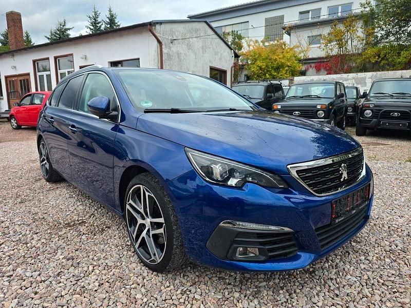 Blau Gebraucht 2017 Peugeot 308 Allure Kombi | 10.500 € (Superpreis) - Bild 1/4