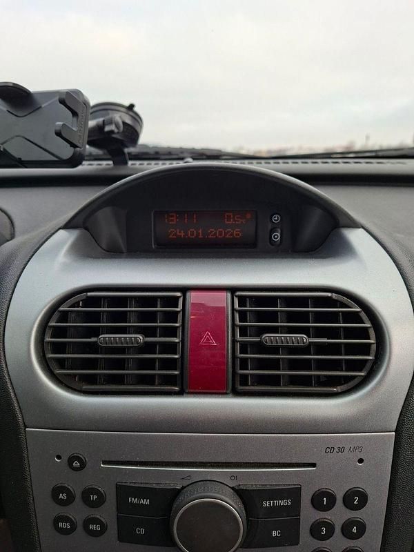 Gebraucht Opel Corsa 80 PS (58 kW) 2006 Silber Limousine