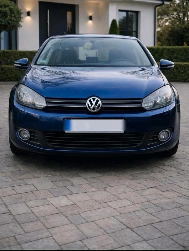 Gebraucht VW Golf VI 86 PS (63 kW) 2012 Blau Kleinwagen