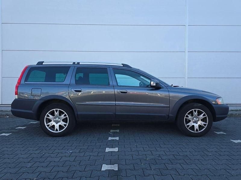 Gebraucht Volvo XC70 185 PS (136 kW) 2008 Grau Kombi
