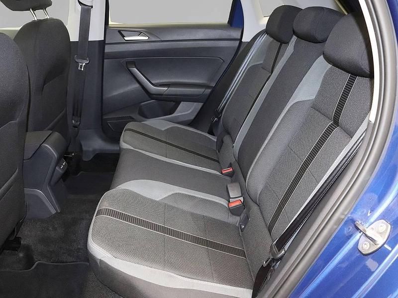Usata VW Polo IQ Drive 110 CV (80 kW) 2024 Blu Berlina