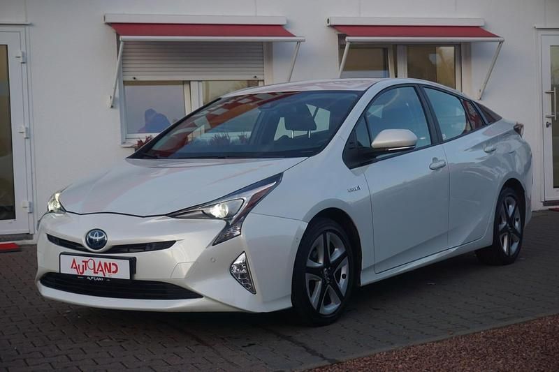 Weiß Gebraucht 2018 Toyota Prius Executive Limousine | 17.990 € (Fairer Preis) - Bild 1/4