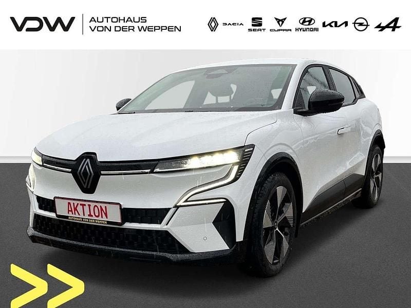 Arktisweiß Gebraucht 2024 Renault Mégane Equilibre Limousine | 31.780 € - Bild 1/4