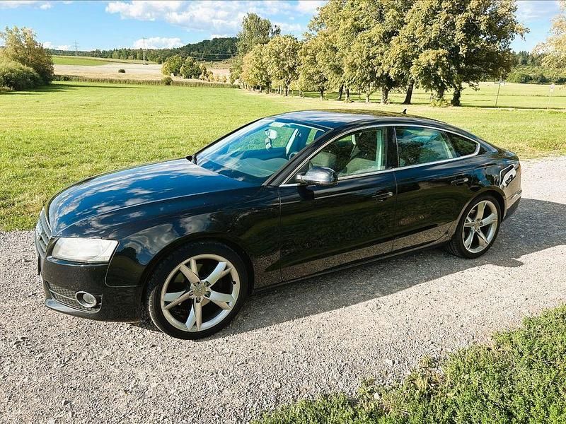Schwarz Gebraucht 2011 Audi A5 Sportback Design Limousine | 5.999 € (Fairer Preis) - Bild 1/4