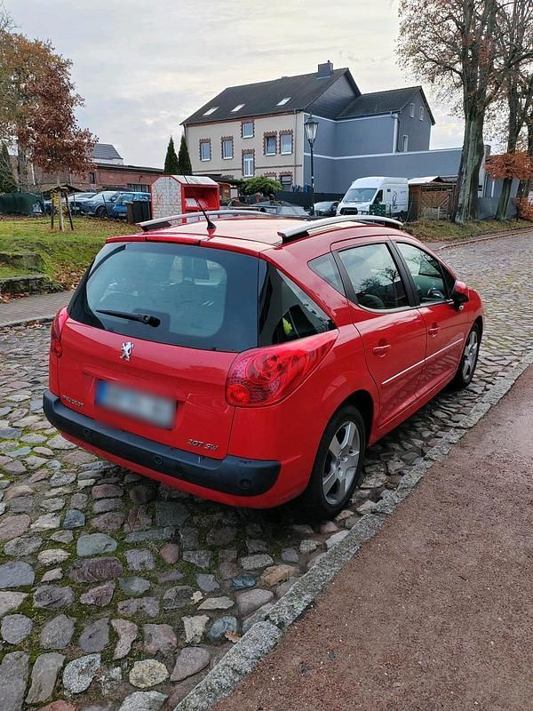 Gebraucht Peugeot 207 120 PS (88 kW) 2012 Rot Kombi